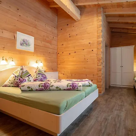 Holiday home Lahnerhorn Marchenthorn